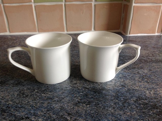 Preview of the first image of Porcelain tea / coffee mugs.
