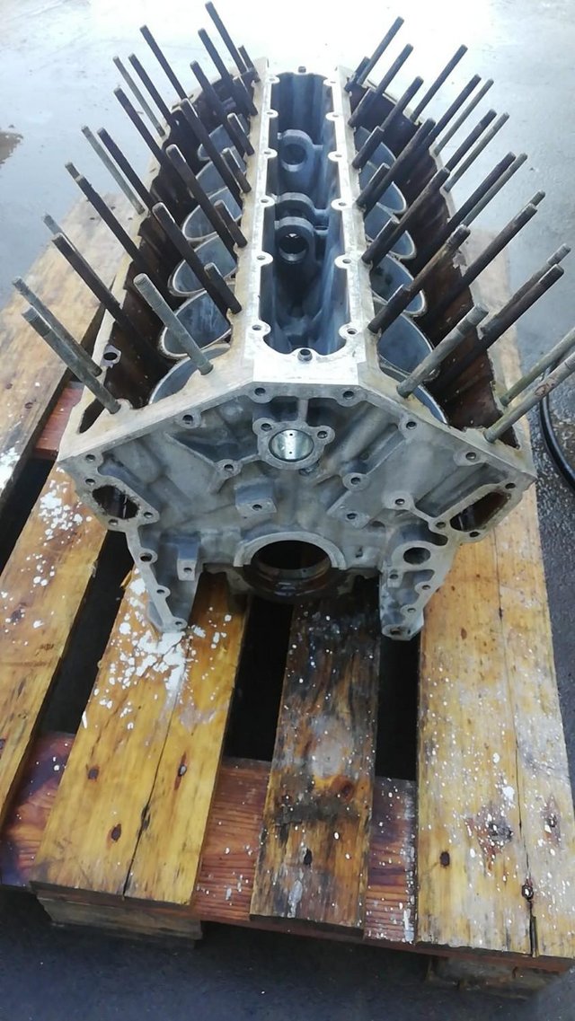 Image 3 of Engine block Jaguar 5.3 type 7P