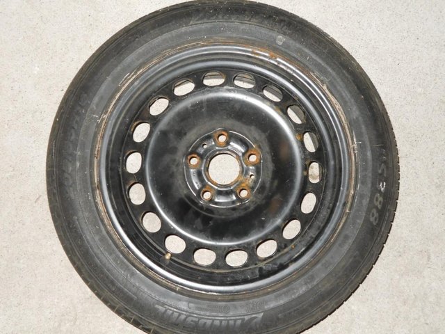 Preview of the first image of full size spare wheel with good tyre Skoda Octavia.