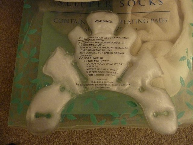 Image 3 of SELF HEATING LUXURY SLIPPER SOCKS - new and boxed