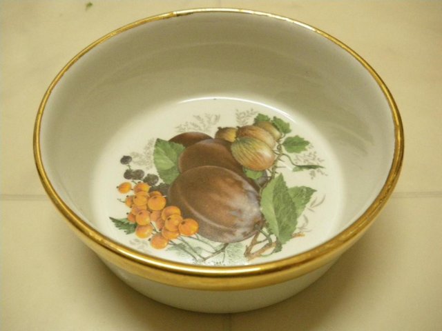 Preview of the first image of Vintage Dartmouth Potteries Jam / Dips Dish.