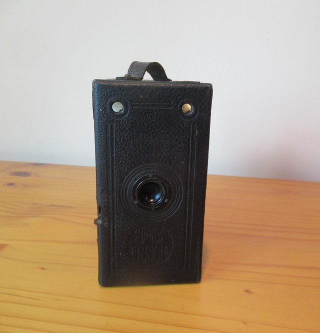 Preview of the first image of J-B Ensign Camera made by Houghton Butcher.