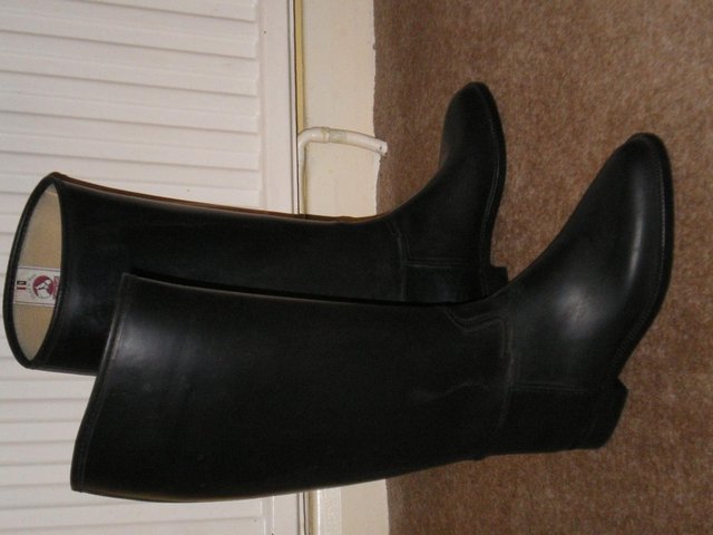 Preview of the first image of Adult long riding boots, size 39 (6).