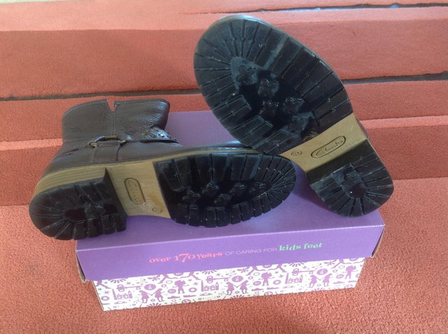 Image 2 of Young girls winter boots from Clarks Size 12
