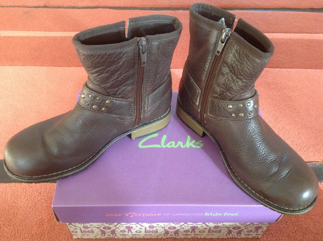 Image 4 of Young girls winter boots from Clarks Size 12