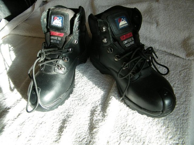 Image 2 of HIMALAYAN WORK BOOTS SIZE 9