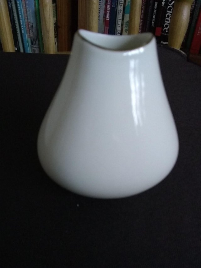 Preview of the first image of Alka Kunze Vase.