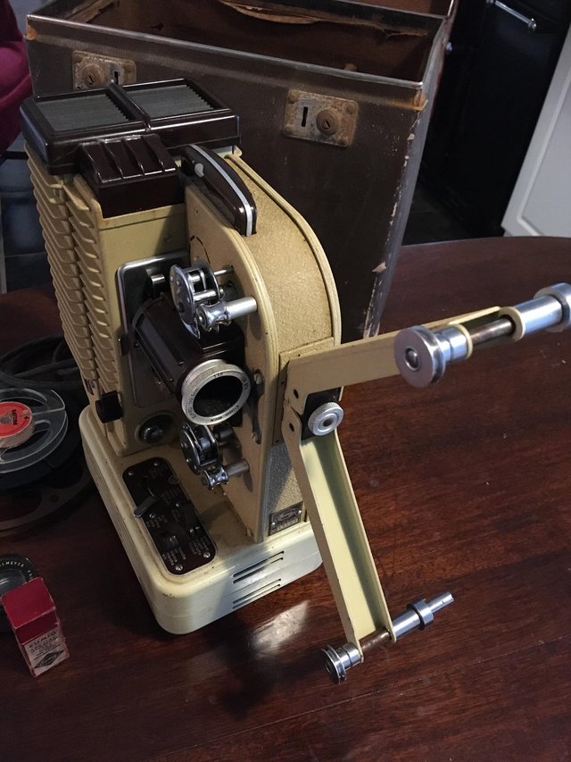 Image 3 of Vintage Eunice P26 8mm film projector