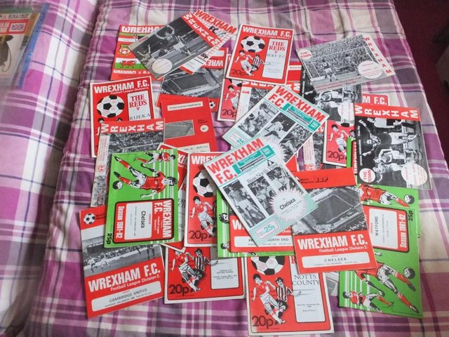 Preview of the first image of football programmes.
