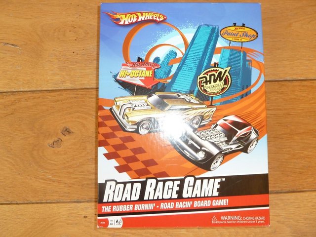 Preview of the first image of NEW Hot Wheels Road Race Board Game Age 4+.