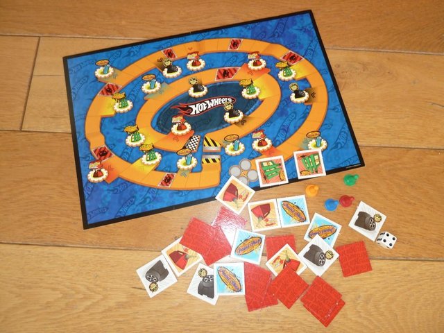 Image 2 of NEW Hot Wheels Road Race Board Game Age 4+