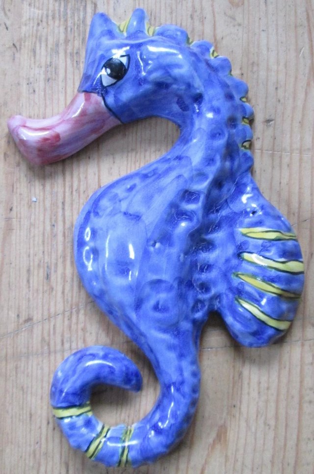 Image 2 of Ceramic Seahorse (incl. P&P)