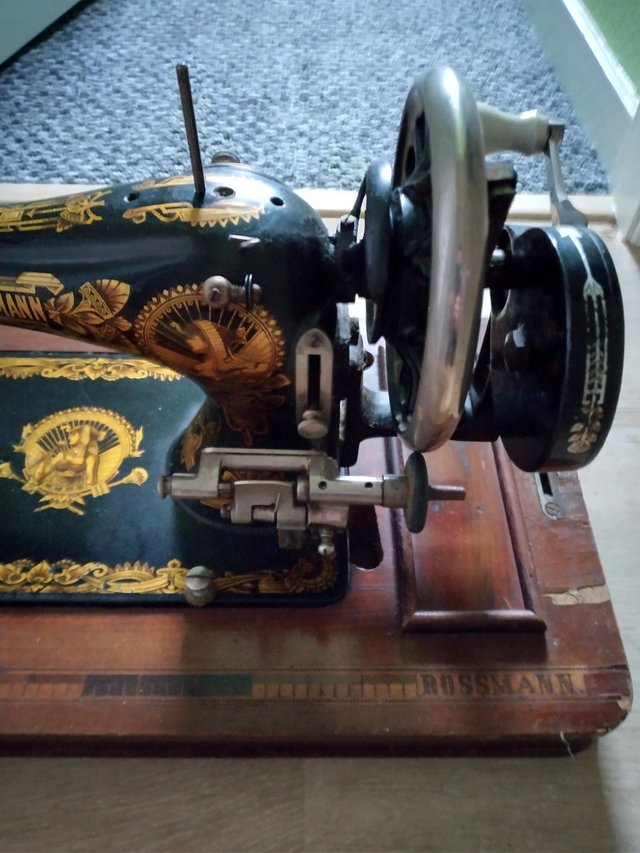 Image 2 of Sewing machine