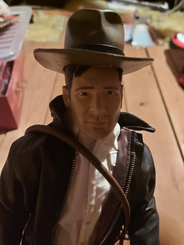 Image 2 of Indiana Jones 18" model
