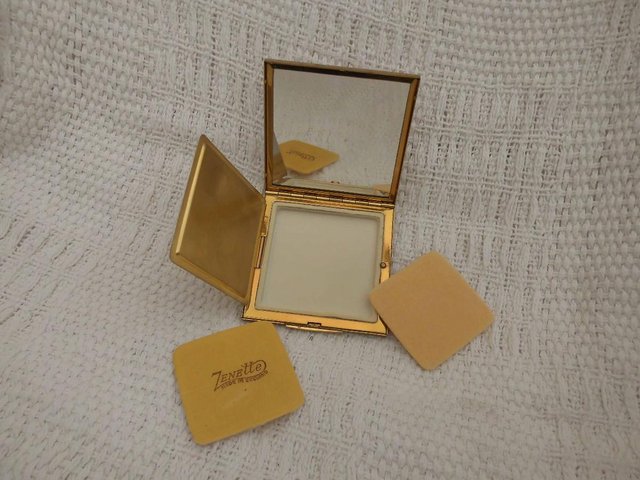 Image 2 of Antique ZENette compact 1950s owned by mother £60+P+P