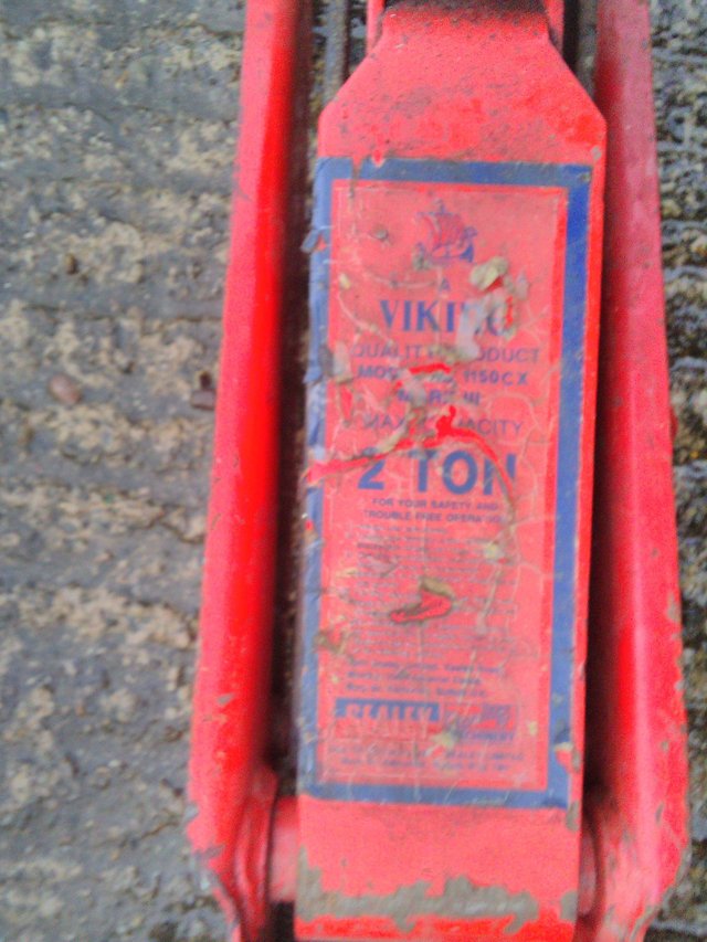 Image 3 of Trolley Jack Sealey Little use