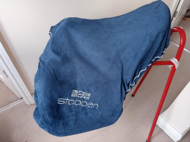 Preview of the first image of Stubben saddle cover.