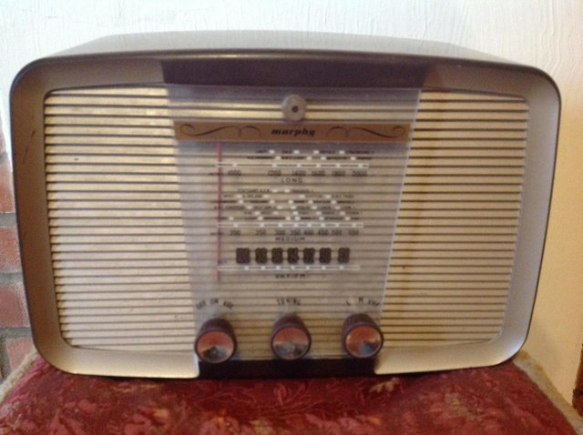 Image 2 of Vintage Murphy Valve Radio
