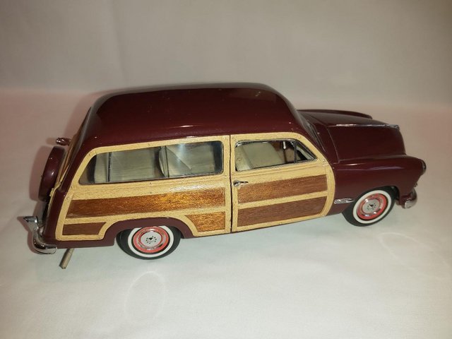Image 3 of FRANKLIN MINT FORD WOODY MODEL CAR