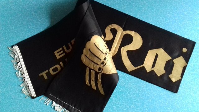 Preview of the first image of 1980 Richie Blackmore's Rainbow ‘Down To Earth’ Tour Scarf..