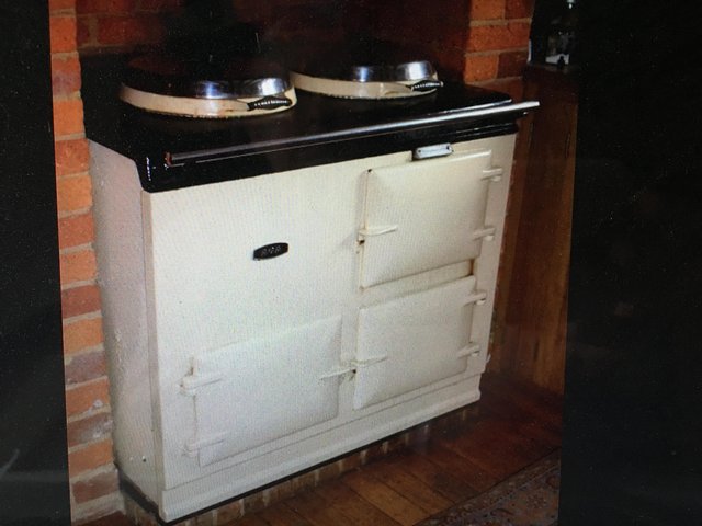 Image 2 of A VINTAGE CREAM AGA FOR SALE - AS PARTS