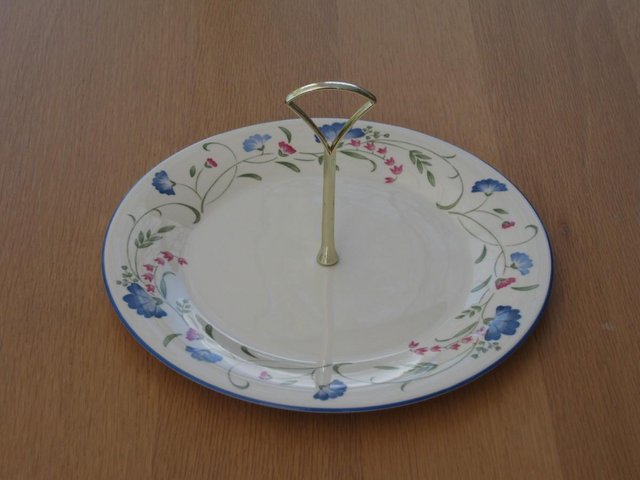 Preview of the first image of Royal Doulton Expressions Windermere Cake Plate with Handle.