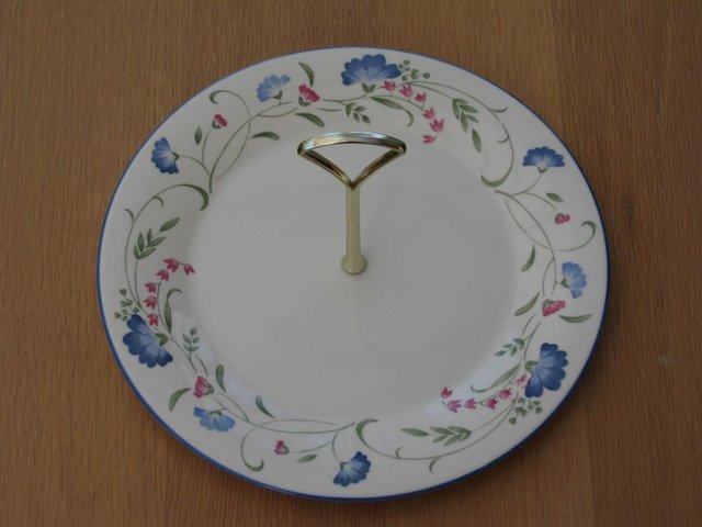 Image 2 of Royal Doulton Expressions Windermere Cake Plate with Handle