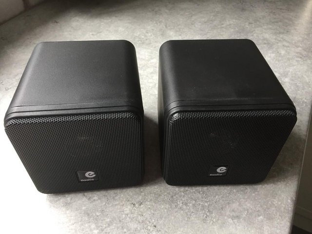 Preview of the first image of Hi-Fi speakers.
