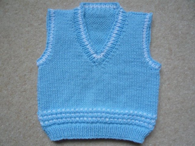Preview of the first image of Pullover - baby boy, brand new, hand knitted.