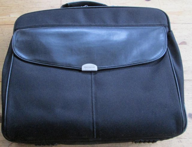 Preview of the first image of Dicota 17 in Laptop Bag. (incl P&P).