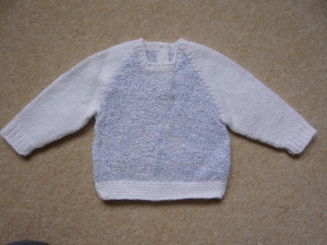 Preview of the first image of Jumper - baby boy, brand new, hand knitted.