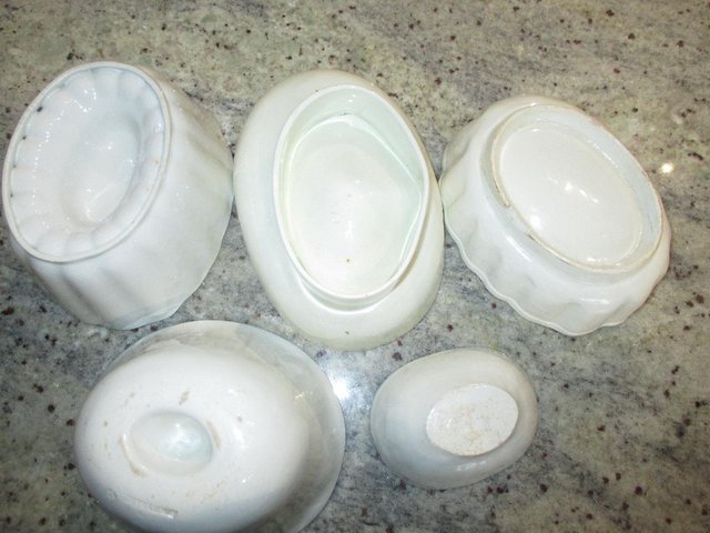 Image 2 of Antique Moulds collection of 5 all oval