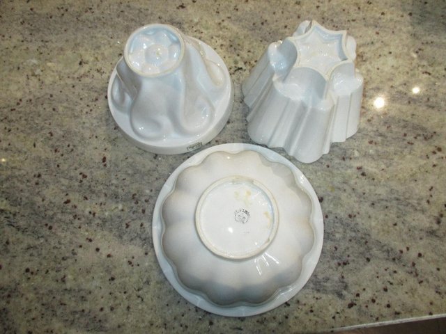 Image 2 of Antique Moulds collection of 3 all circular
