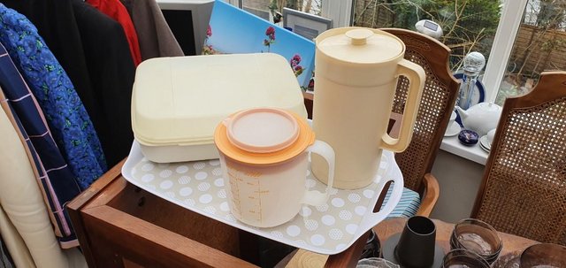 Preview of the first image of Vintage / Retro Tupperware as listed.