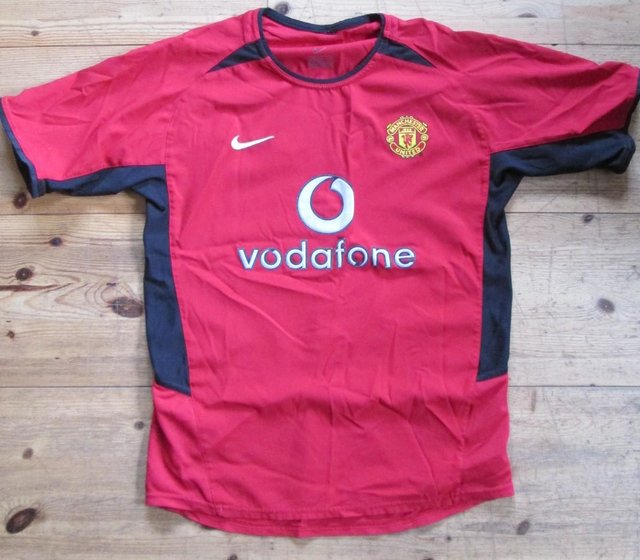 Preview of the first image of Kids Man Utd 2002 O2 Shirt (incl P&P).