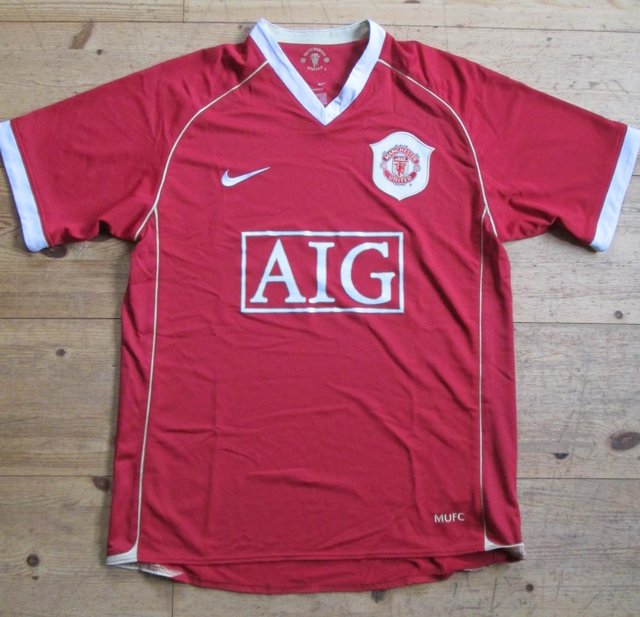 Preview of the first image of Man Utd 2006 Season Home Shirt Size M (incl P&P).