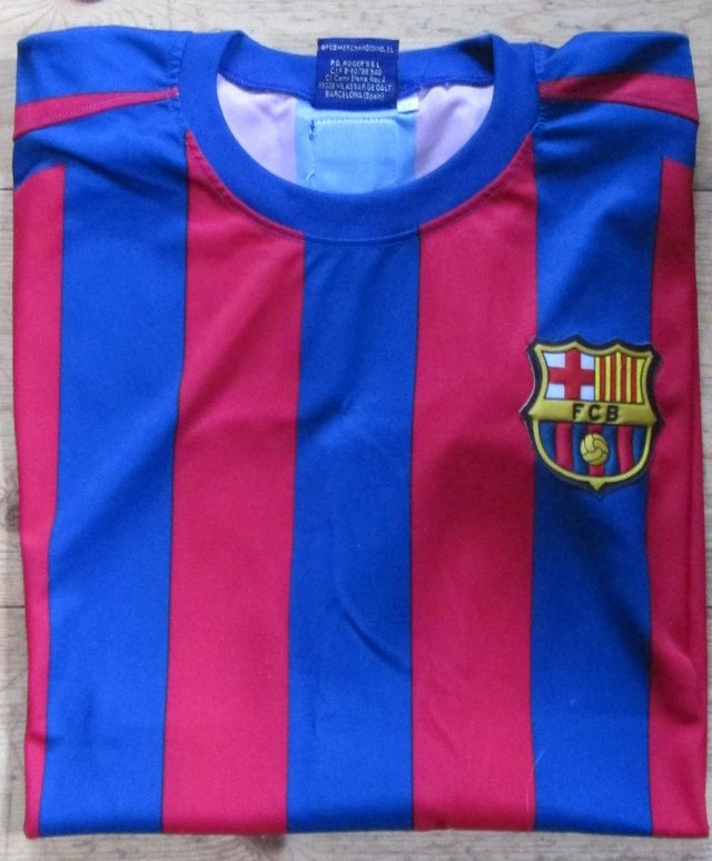 Image 2 of FC Barcelona Ronaldinho Shirt (Incl P&P)