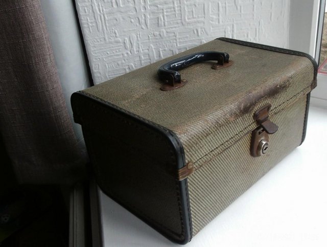 Image 2 of old case