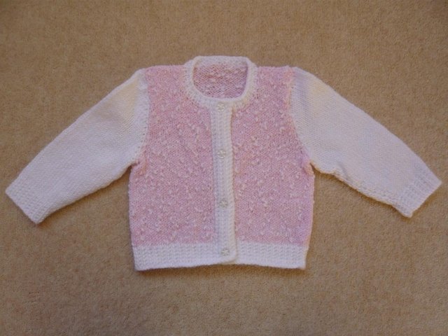 Preview of the first image of Cardigan - baby girl, brand new, hand knitted.