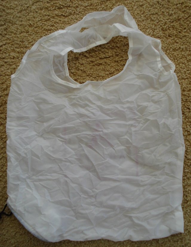 Preview of the first image of NEW  WHITE “AUDLEY” FOLDING PACKAWAY SHOPPER BAG FOR HANDBAG.