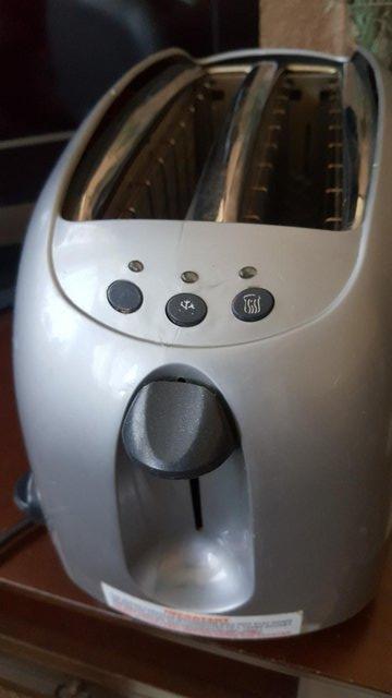 Image 2 of Breville toaster.