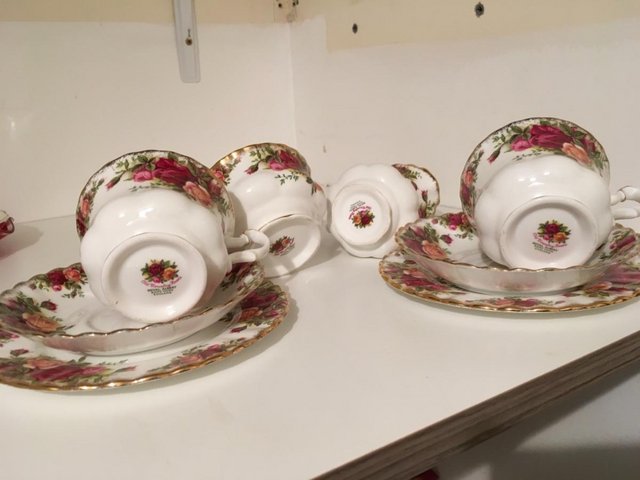 Image 2 of Royal Albert Old Country Roses Tea Set