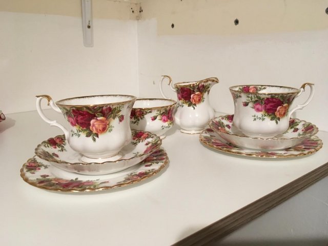 Image 3 of Royal Albert Old Country Roses Tea Set