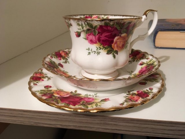 Preview of the first image of Royal Albert Old Country Roses Tea Set.