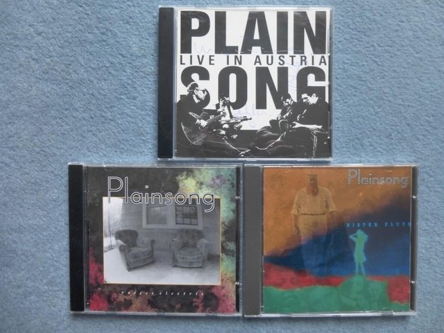 Preview of the first image of Plainsong "Voices Electric" CD.