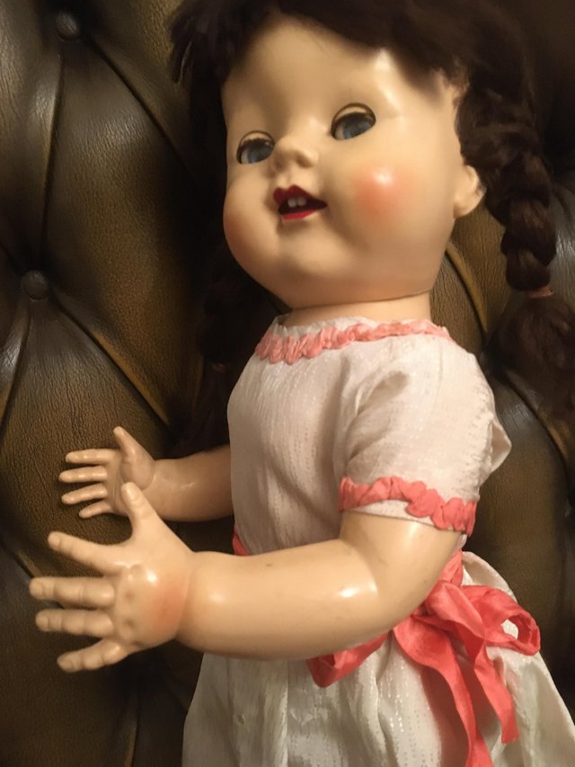 Image 4 of Beautiful 1950’s Pedigree HP flirty eyed Walker doll FAB!