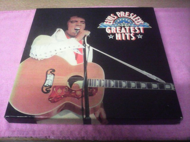 Preview of the first image of ELVIS PRESLEY 6 LP BOX SET+BOOKLET EXCELLENT CONDITION..
