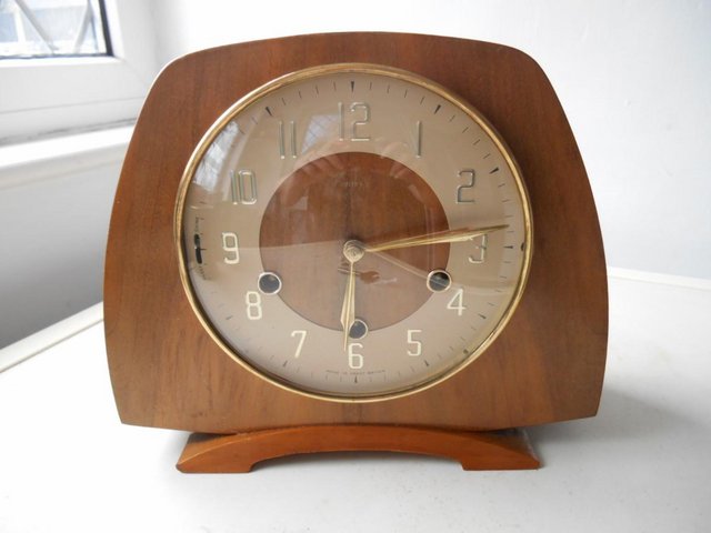 Preview of the first image of Smiths Westminster chiming mantle clock..