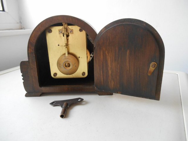 Image 3 of Small Mantle Clock - timepiece only