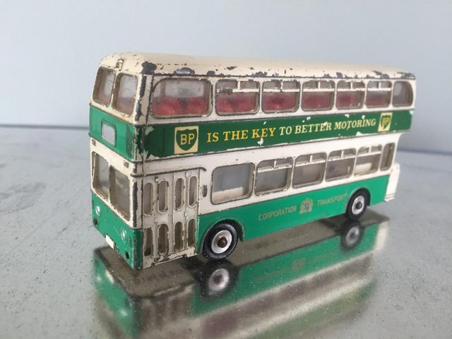Preview of the first image of DINKY TOYS 293: 1960s LEYLAND ATLANTEAN.